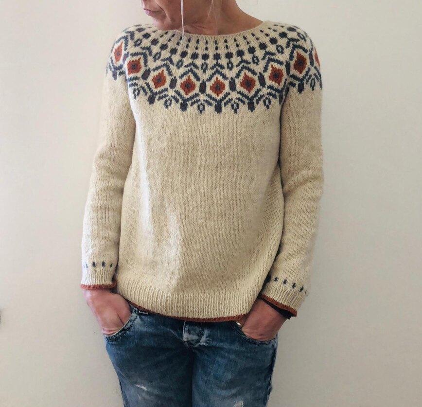 Cozy Geometric Women's Sweater - OutfitLondon