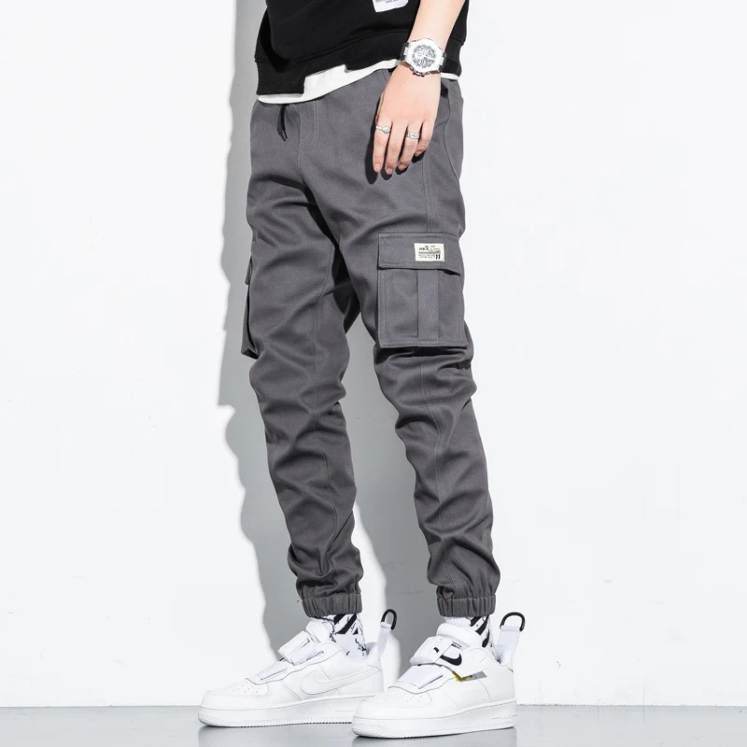 Comfortable Cargo Pants with Stretch Waist and Multiple Pockets - OutfitLondon
