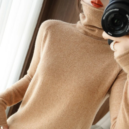 Cozy Women's Long Sleeve Crew Sweater - OutfitLondon