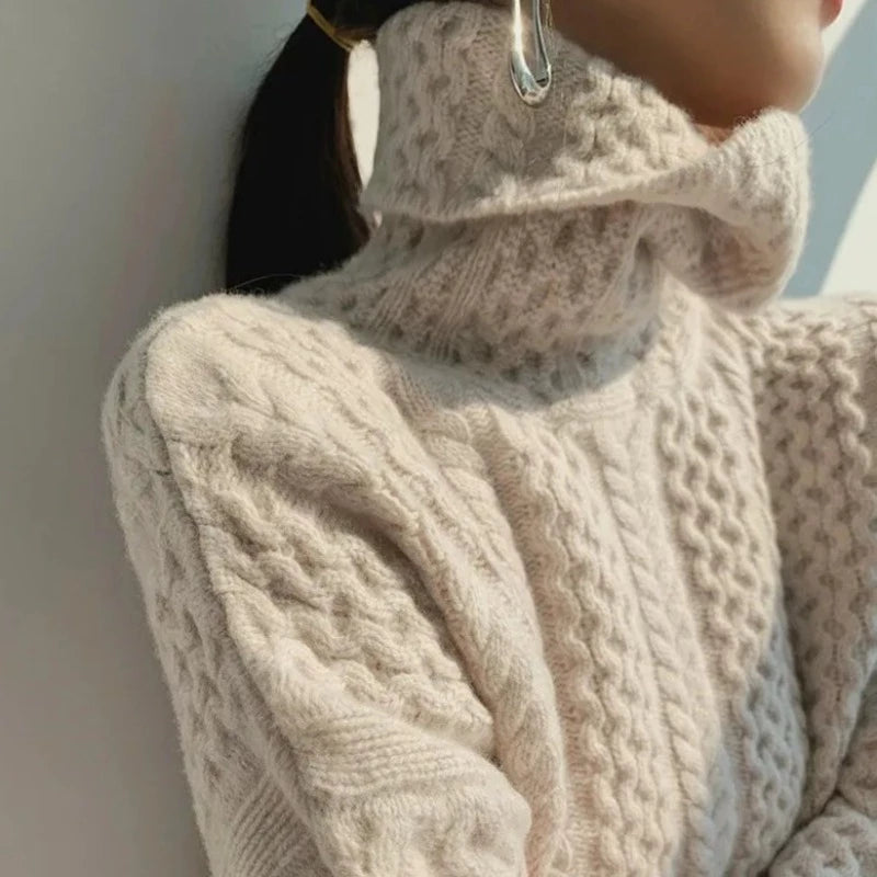 Warm Women's Turtleneck Winter Sweater