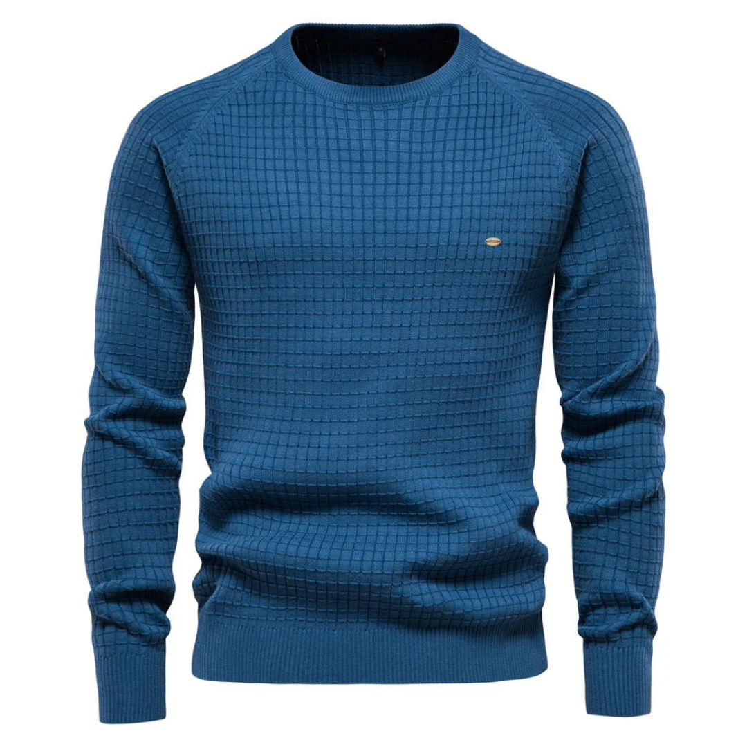 Fine Gauge Fitted Crew Neck Knitted Sweater
