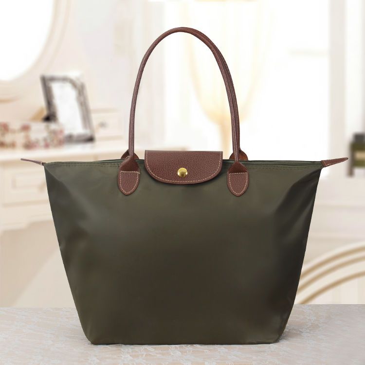 Big Fashion Female Tote Bag