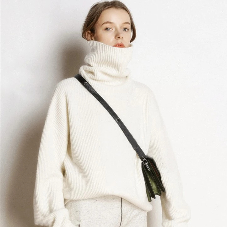 Cozy Ladies Big Cable Knit Sweater - OutfitLondon