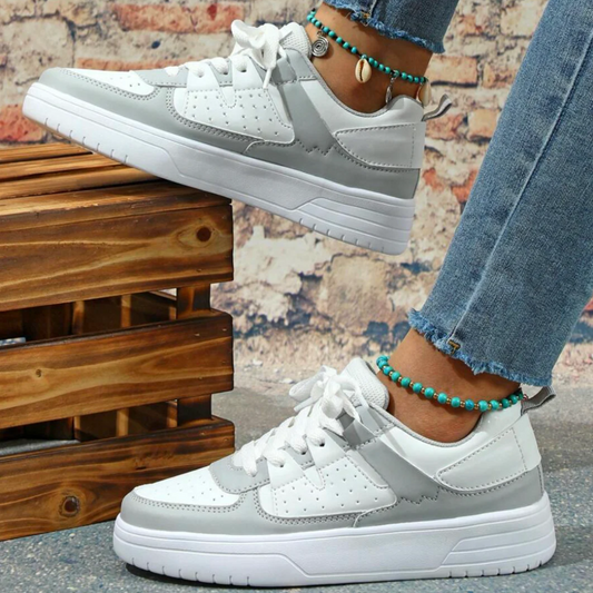 Fashionable Women's Sneakers - OutfitLondon