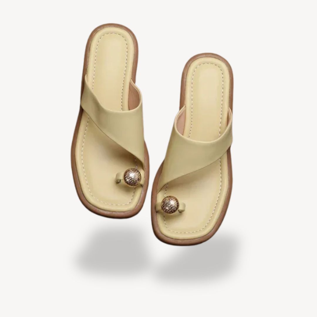Comfortable Wide Toe Leather Sandals for Women
