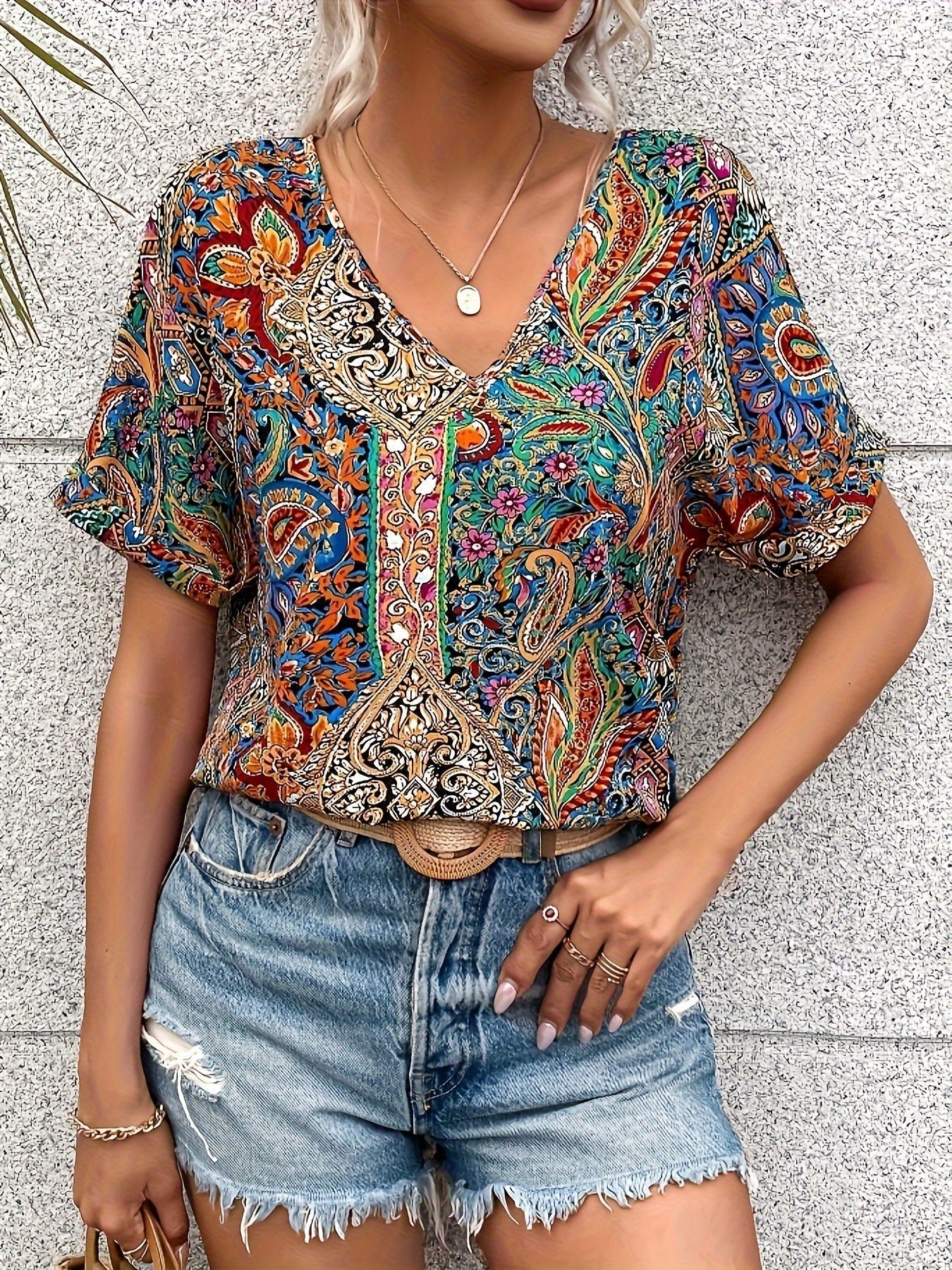 Elegant Patterned Ladies Blouse - OutfitLondon