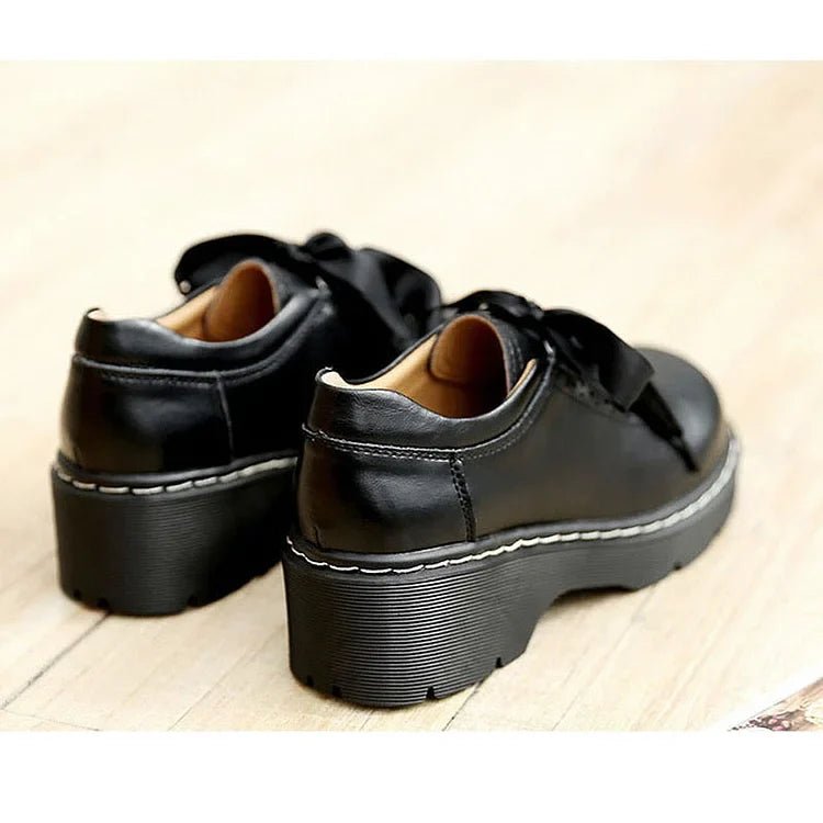 Classic Ladies Lace Up Oxford Shoes
