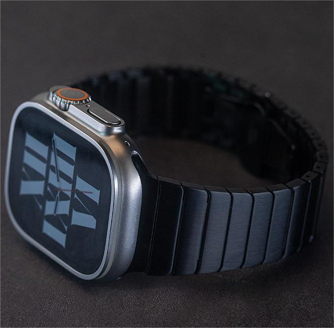 Durable Metal Apple Watch Strap with Easy Lock