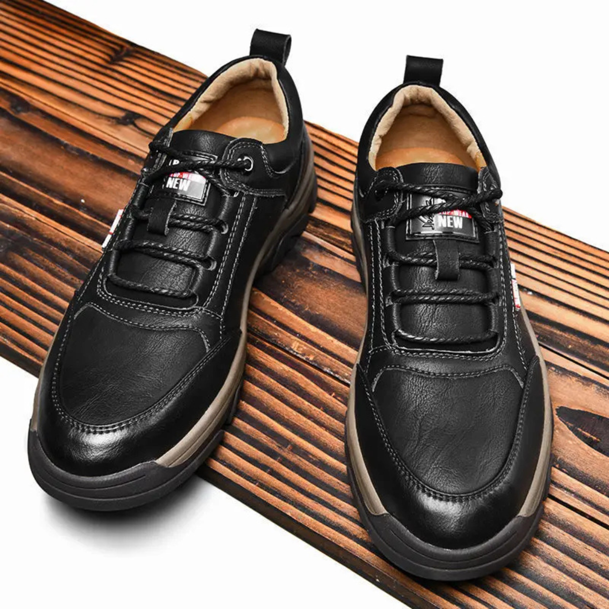 Relaxed Fit Men's Leather Lace Up Sneakers