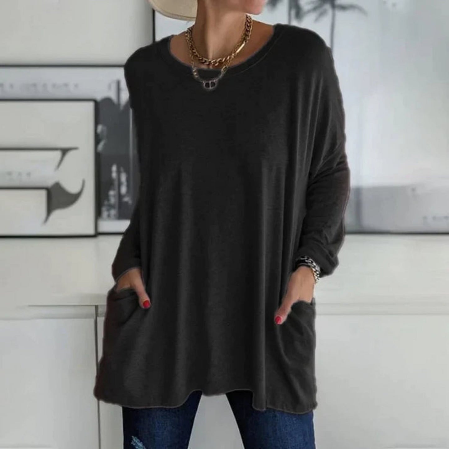 Cozy Oversized Sweater for Women with Handy Pockets
