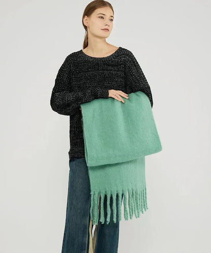 Luxurious Women's Cashmere Scarf | Cozy Winter Accessory