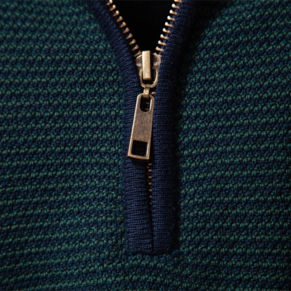 Men's Thick Cable Knit Quarter Zip Sweater
