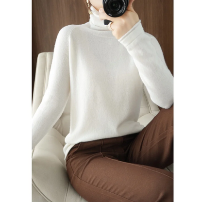 Cozy Women's Long Sleeve Crew Sweater