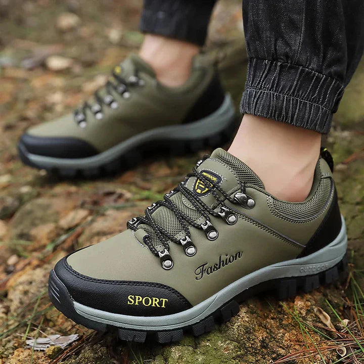 Robust Hiking Boots