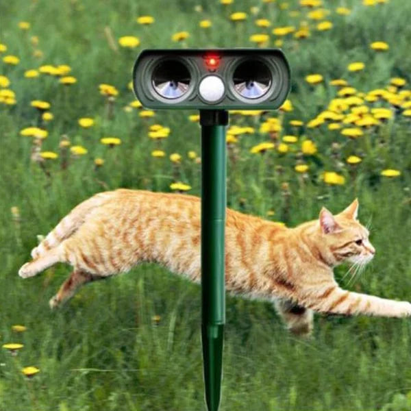 Solar Power Ultrasonic Animal Pest Repeller Infrared Sensor Waterproof Animal Deterrent