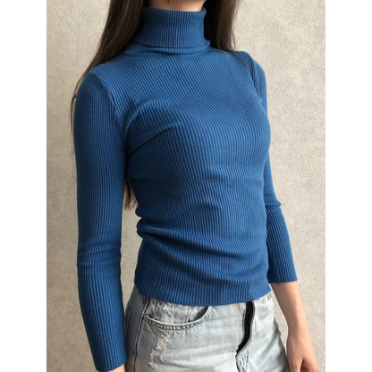 Slim Fit Women's Crew Neck Wool Sweater