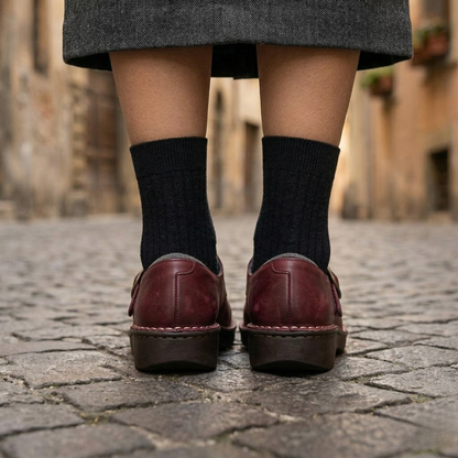 Classic Low Heel Leather Flat Shoes for Women