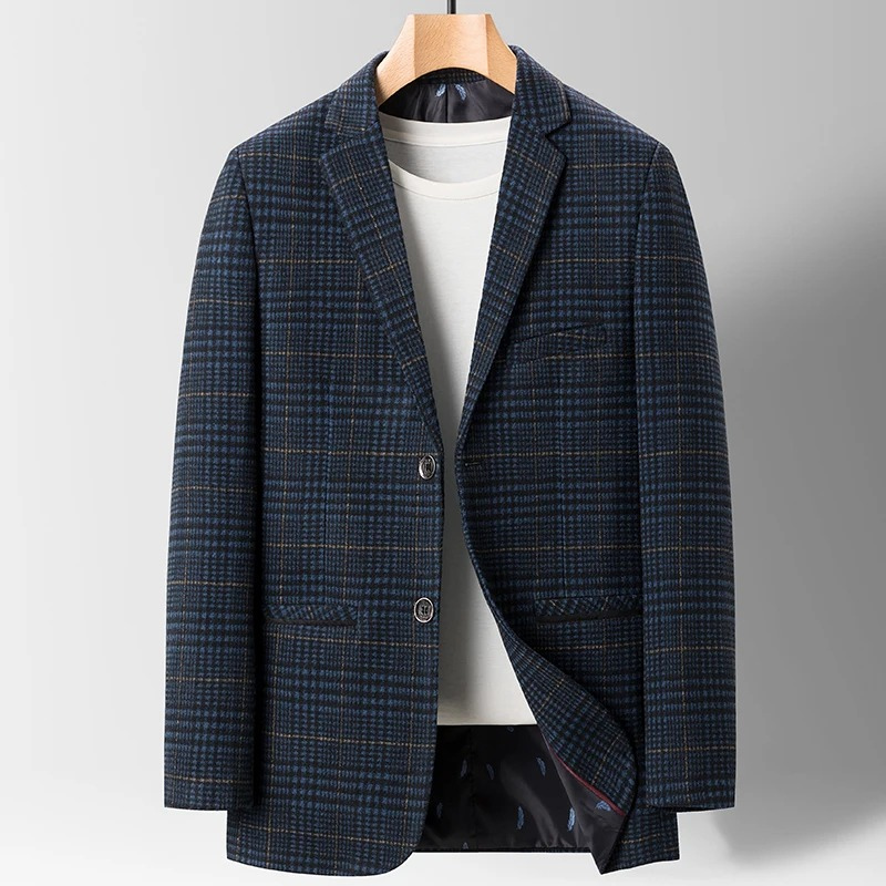 Fashionable Men's Tailored Plaid Jacket