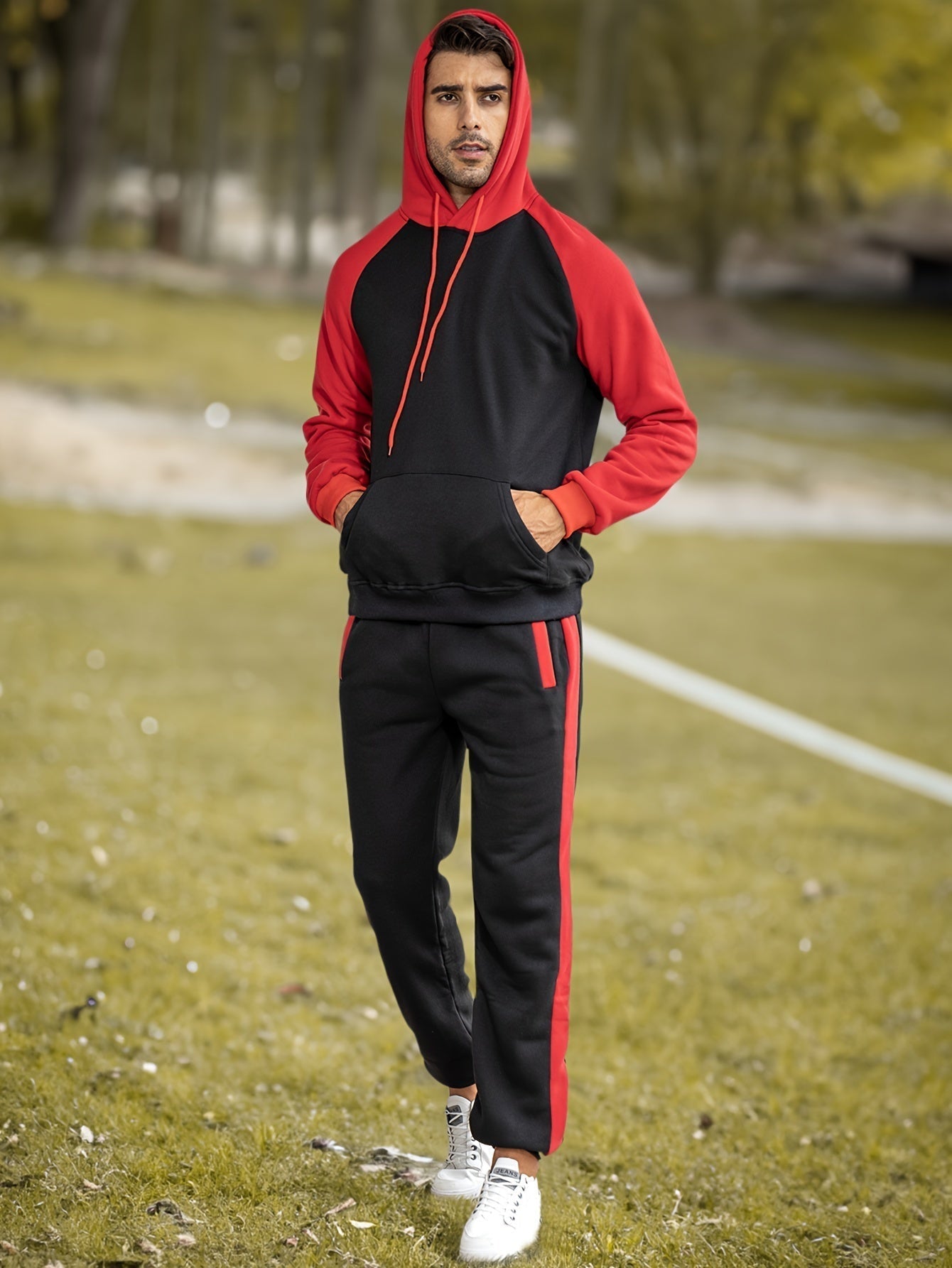 Relaxed Fit Mens Athletic Tracksuit with Hood and Pants