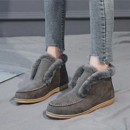 Cozy Women's Insulated Snow Boots