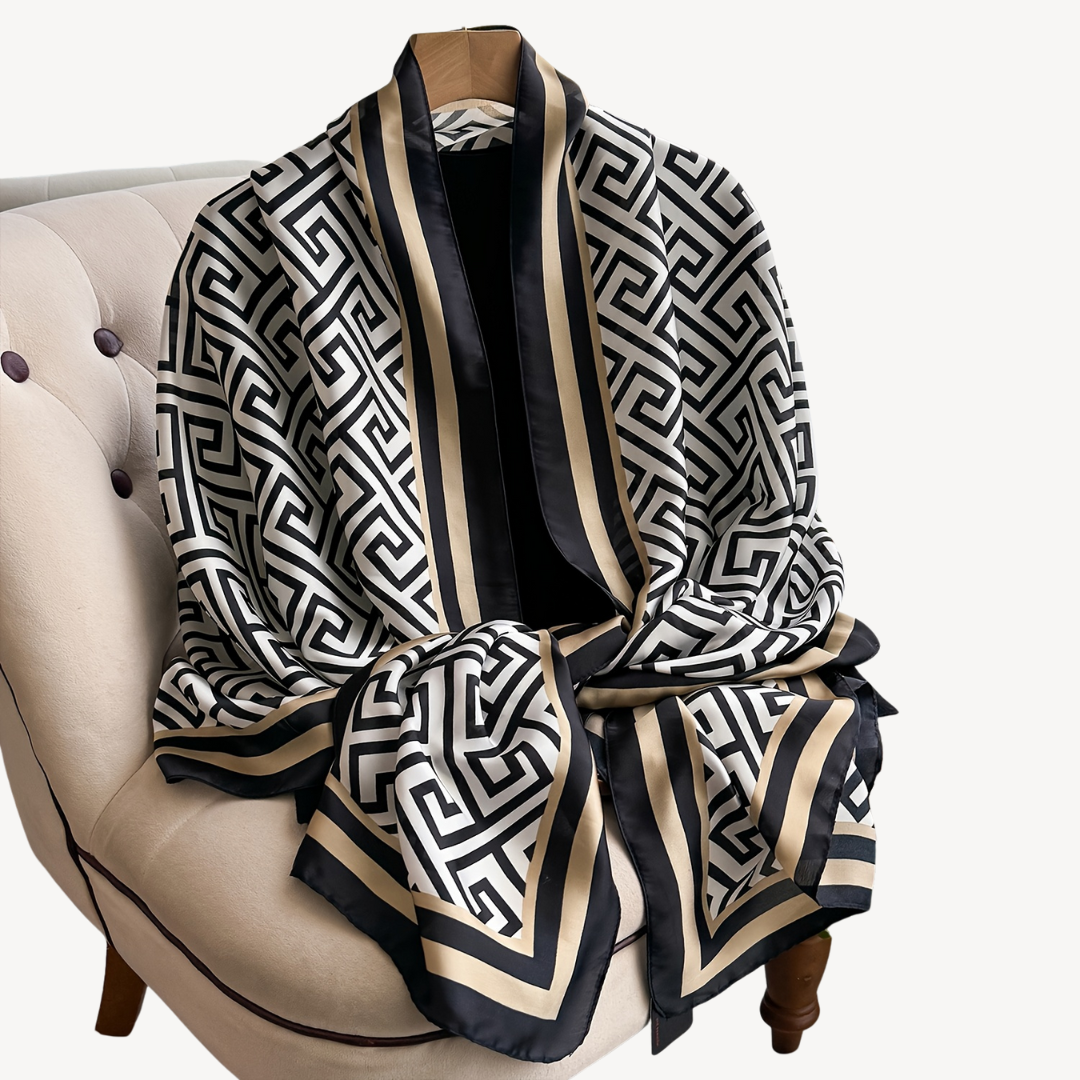 Fashionable Grid Pattern Women's Scarf