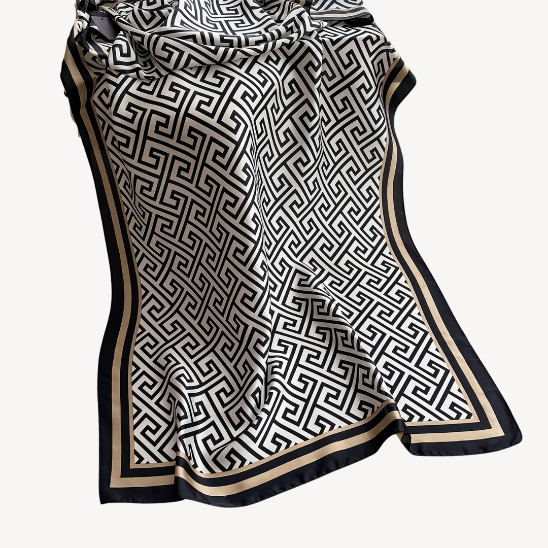 Fashionable Grid Pattern Women's Scarf