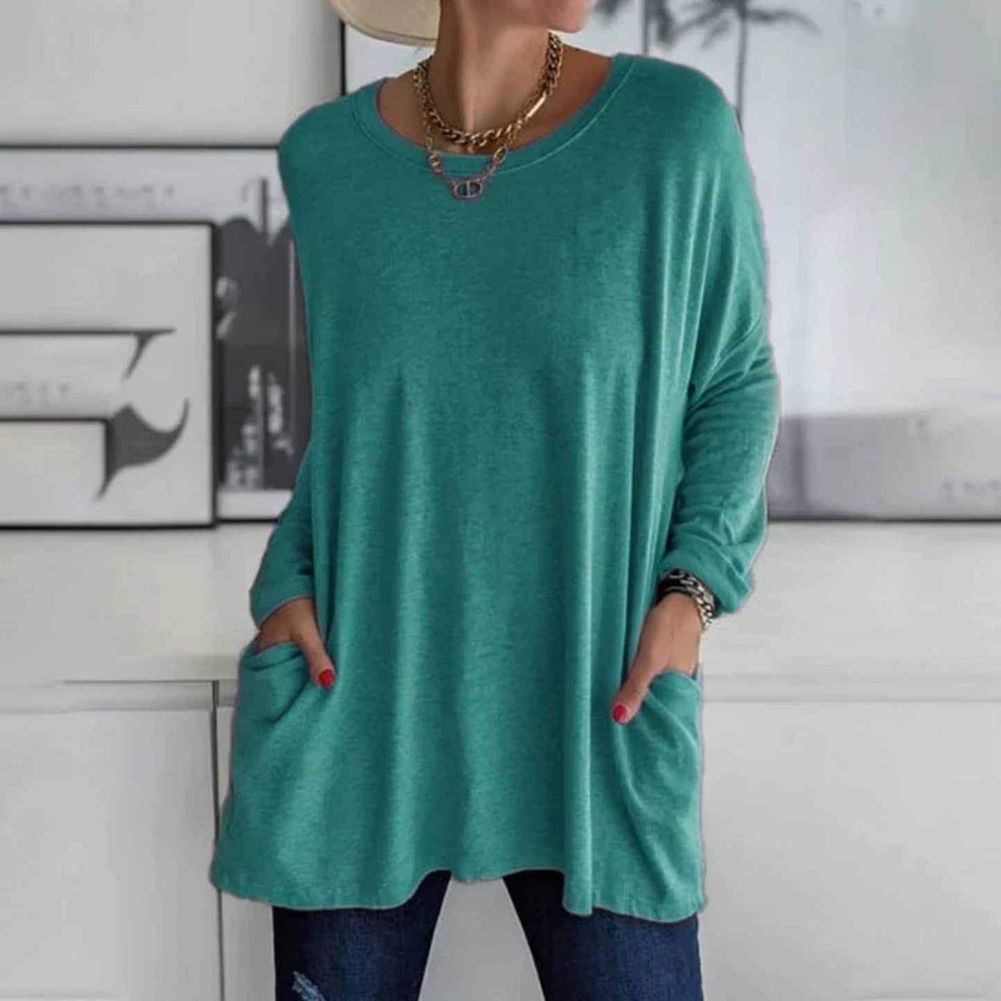 Cozy Oversized Sweater for Women with Handy Pockets