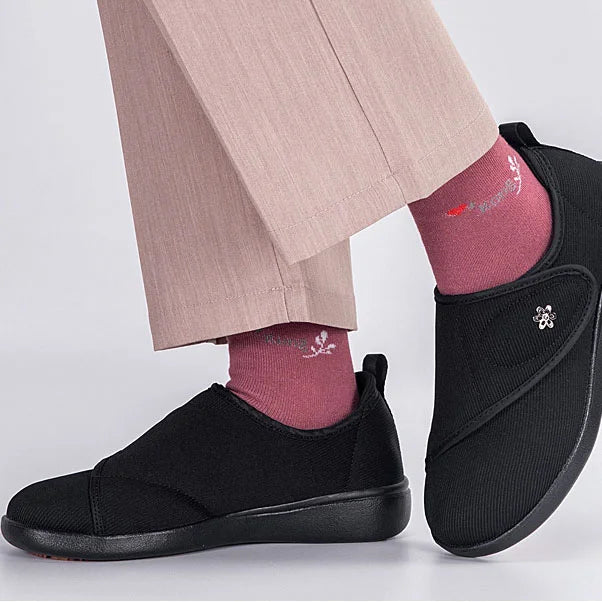 Comfortable Women's Wide Fit Flats