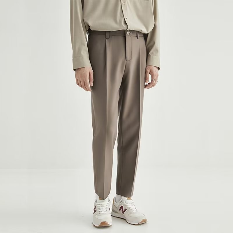 Relaxed Fit Men's Chino Crop Pants