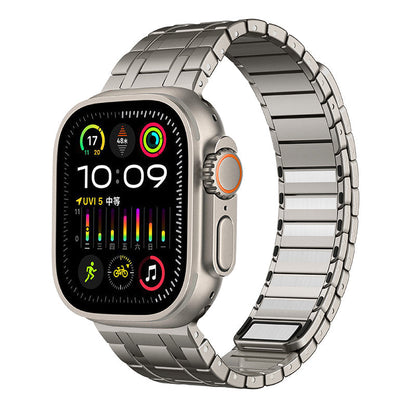 Sleek Silver Magnetic Apple Watch Strap
