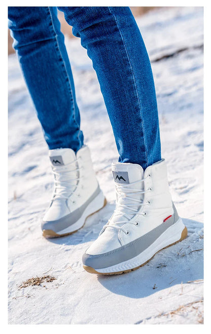 Warm Insulated Snow Boots with Laces