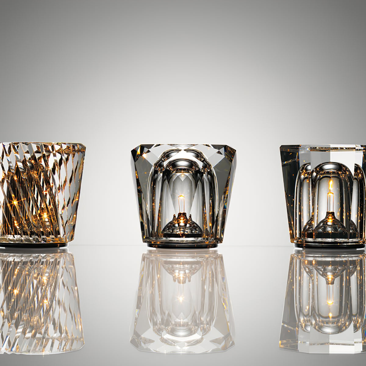 Xtal Becrux Table Lamp