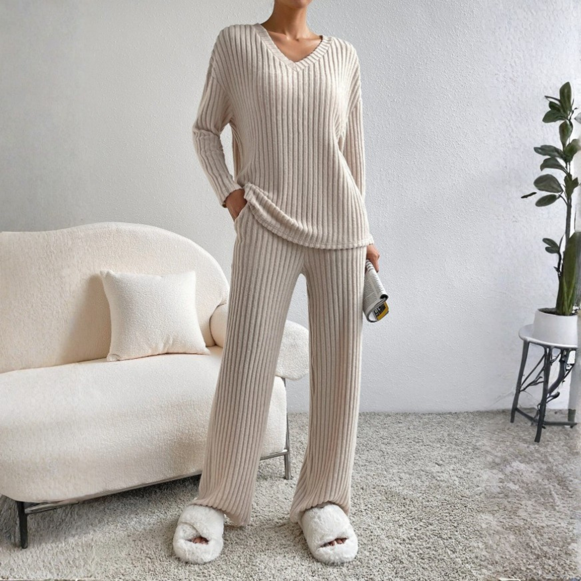 Relaxed Fit Long Sleeve V Neck Loungewear Set - OutfitLondon