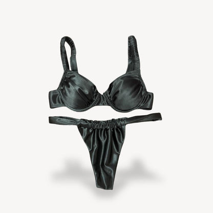 Lace Lift Bra and Panty Set - OutfitLondon