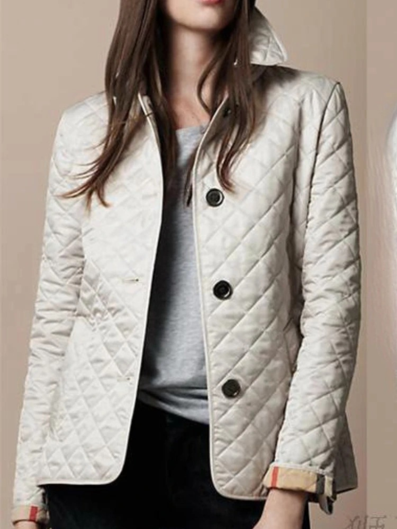 Women's Insulated Jacket with Traditional Collar
