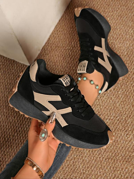 Comfy Leather Lace-Up Sneakers for Daily Wear - OutfitLondon