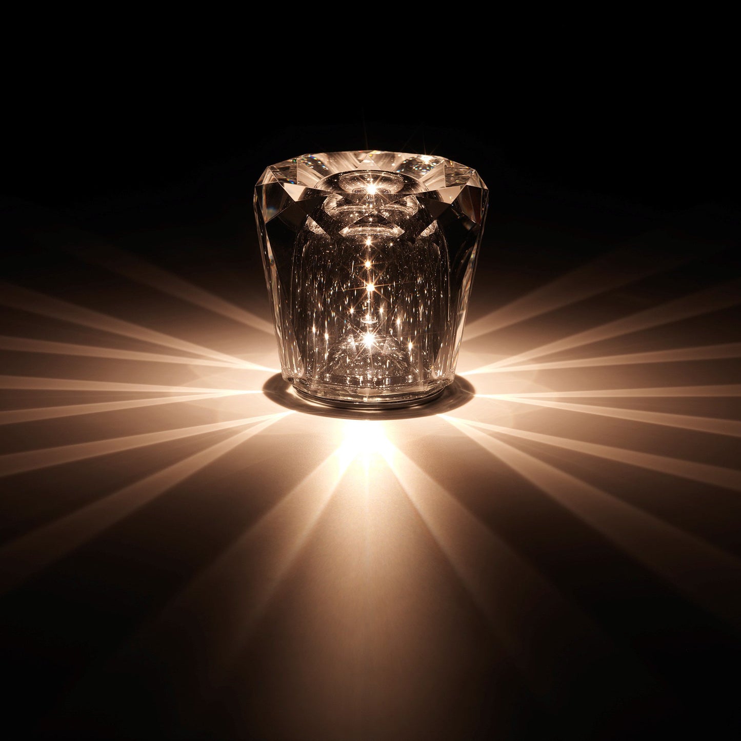 Xtal Becrux Table Lamp