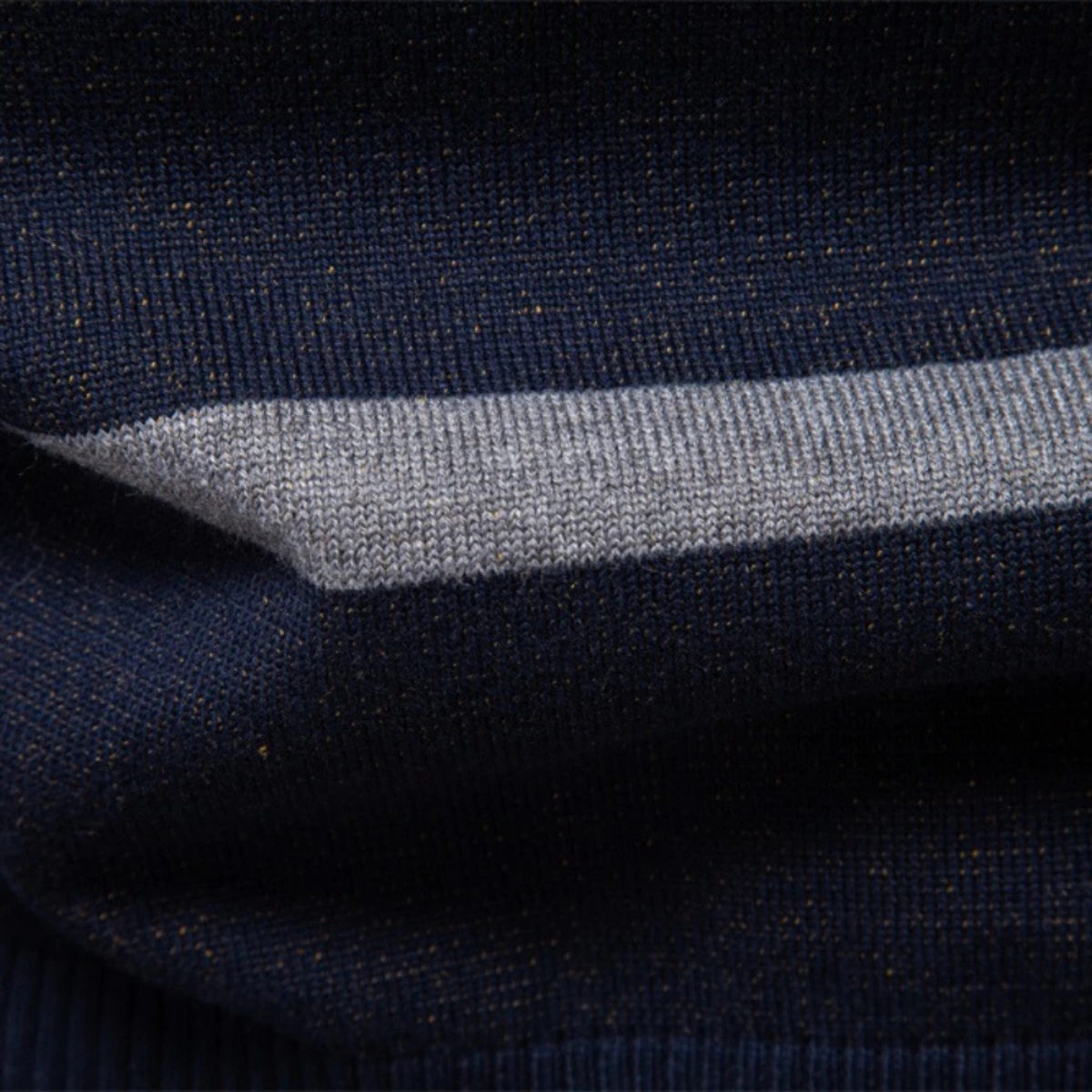 Classic Mens Plaid Crew Neck Sweater