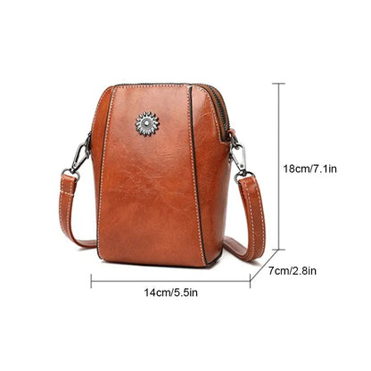 Stylish Leather Crossbody Bag – Small & Timeless