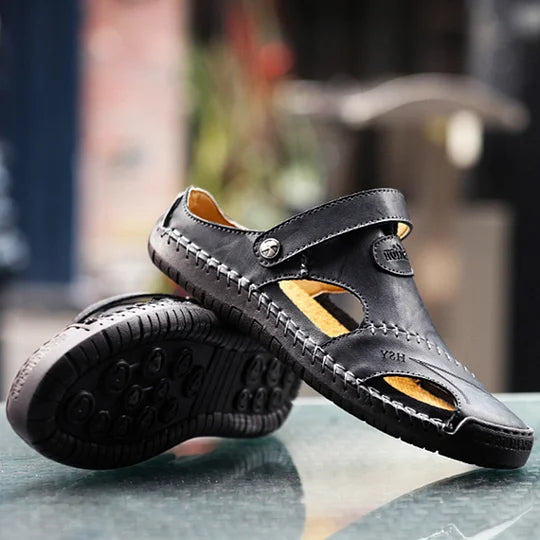 Men's Summer Hand Stitching Soft Outdoor Closed Toe Leather Beach Sandals Slippers