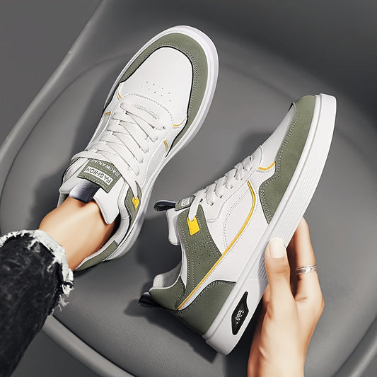 Relaxed Fit Men's Classic Lace Sneakers - OutfitLondon