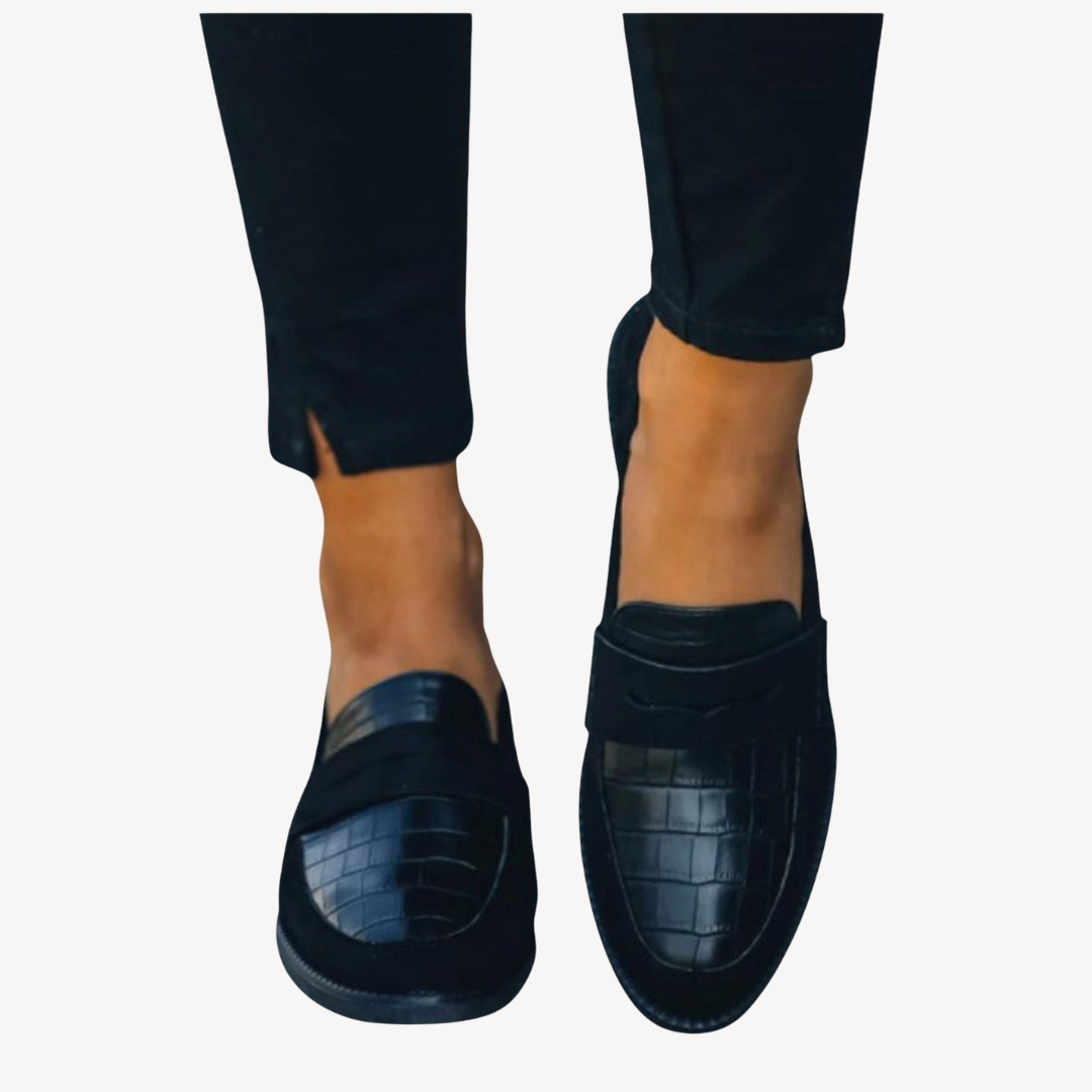 Comfortable Leather Slip On Flat Shoes for Women - OutfitLondon
