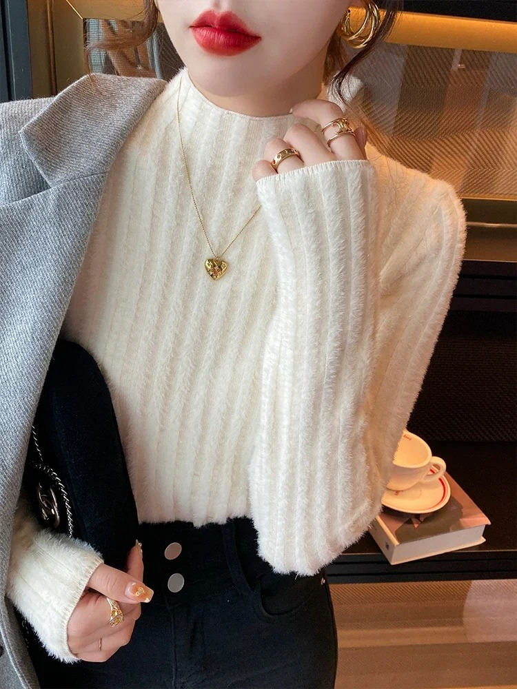 Cozy Ladies Wool Knit Winter Pullover Sweater