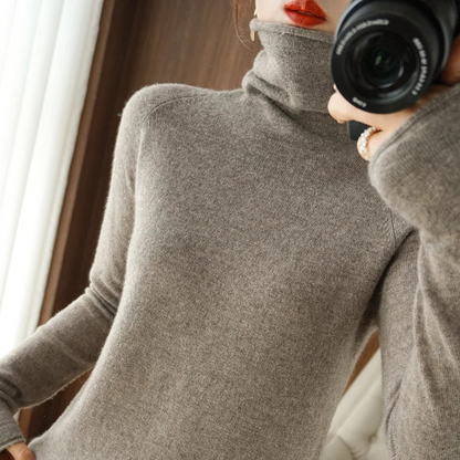 Cozy Women's Long Sleeve Crew Sweater