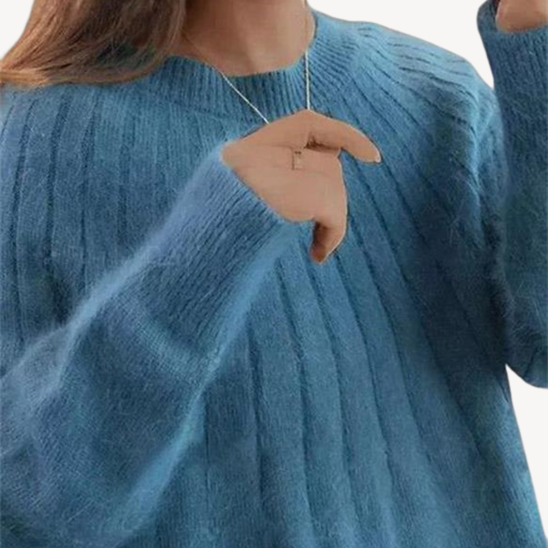 Soft Women's Cable Knit Wool Sweater