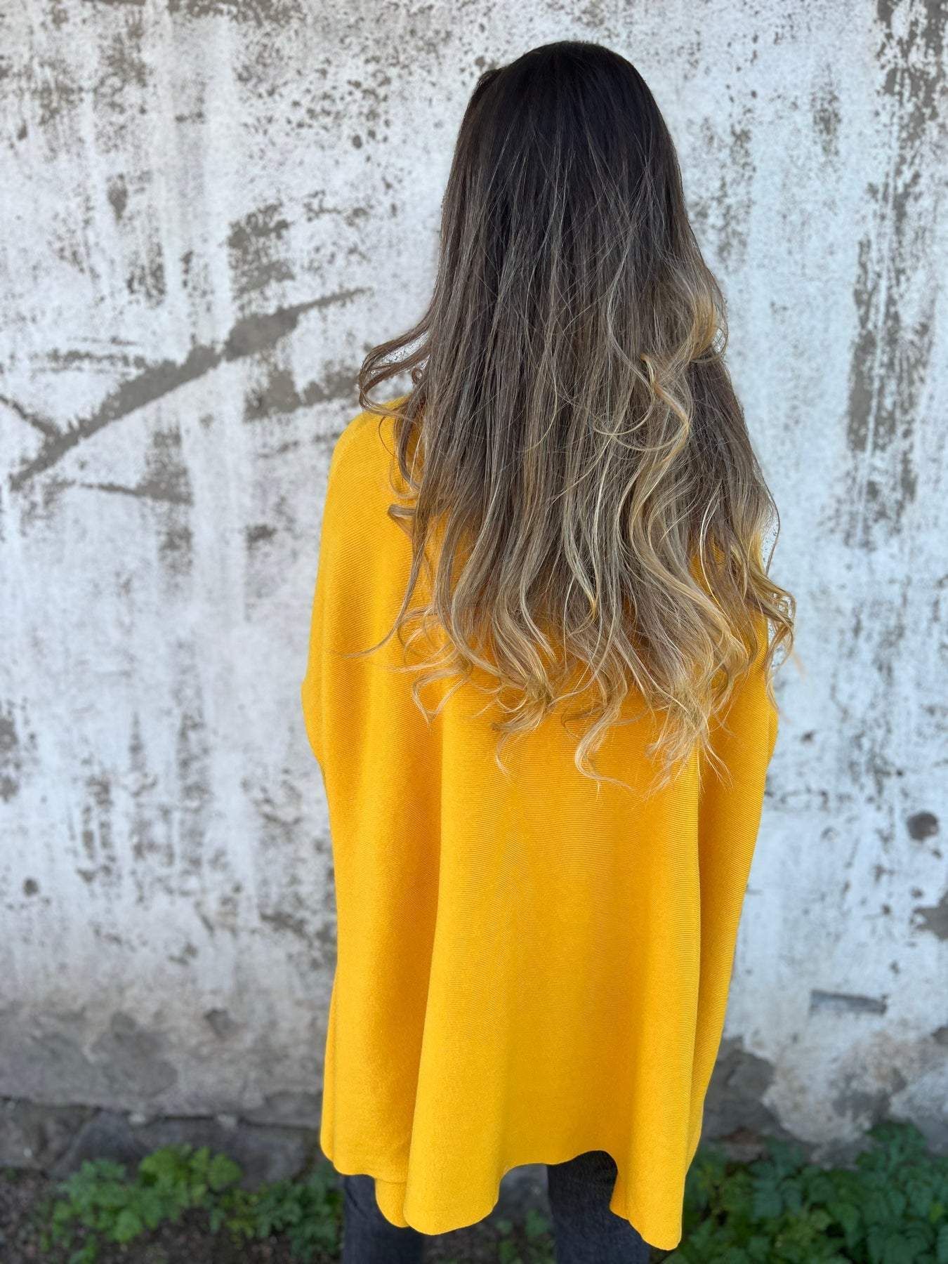 Mabel - Classic Crew Sweater