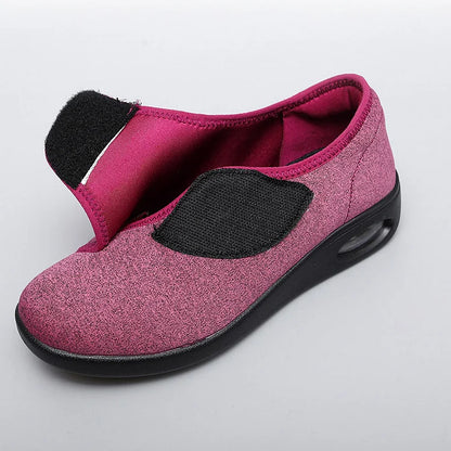 Comfortable Fit Wide Walking Shoes