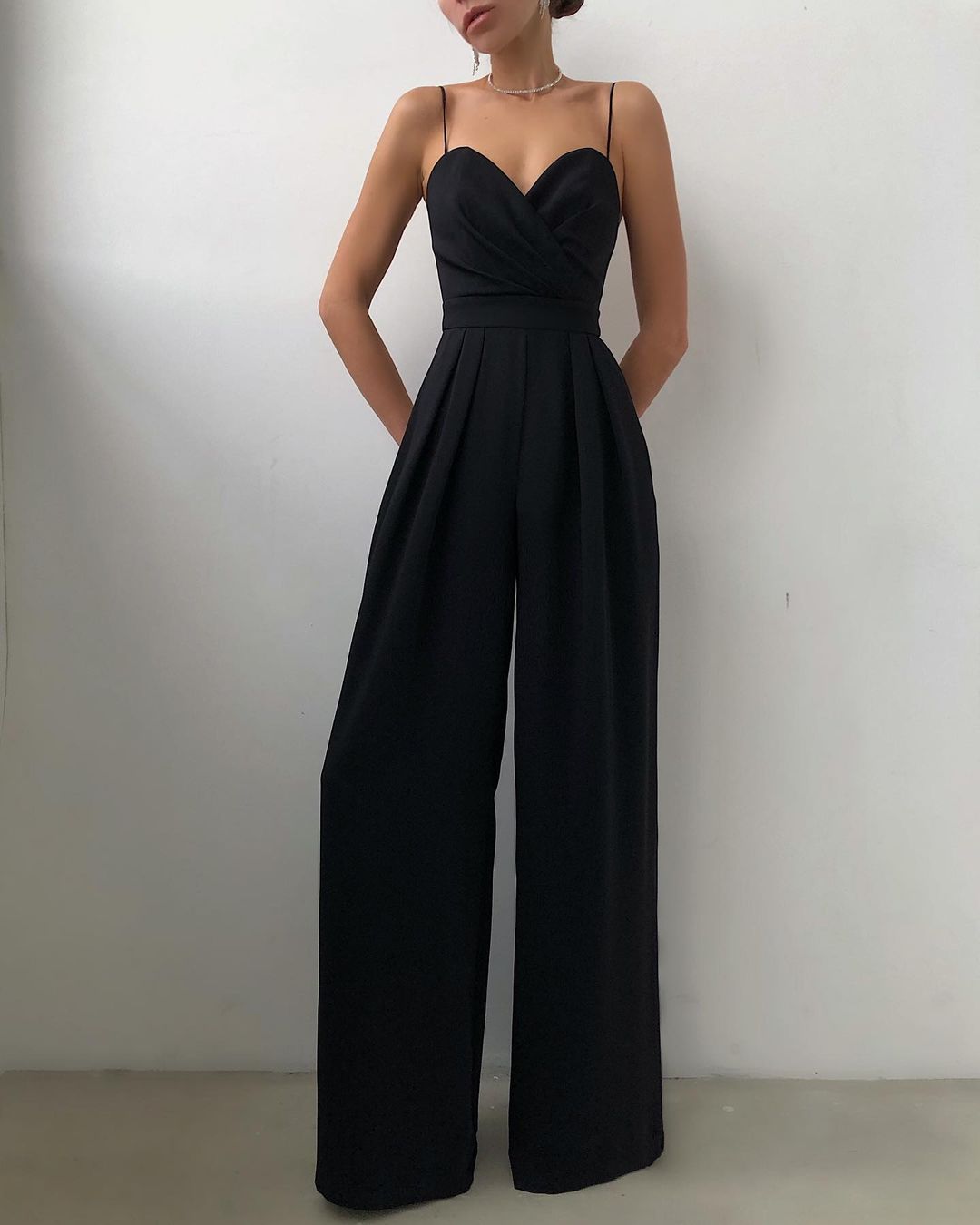 Women's Elegant V Neck Loose Jumpsuit - OutfitLondon