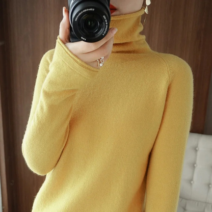 Cozy Women's Long Sleeve Crew Sweater