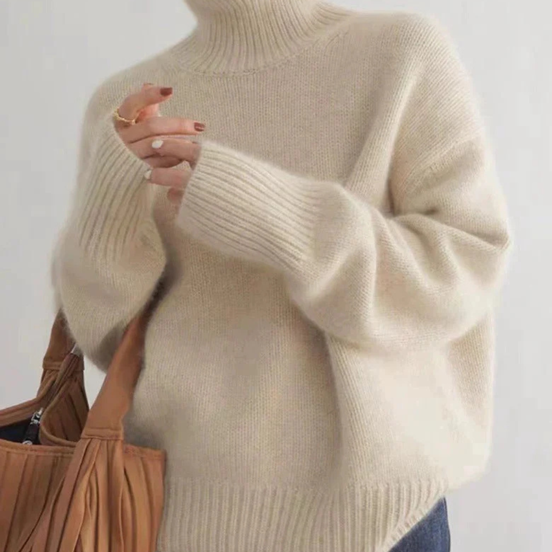 Warm Luxurious Cashmere Turtleneck Sweater - OutfitLondon